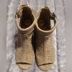 Brown open toed booties sz 13